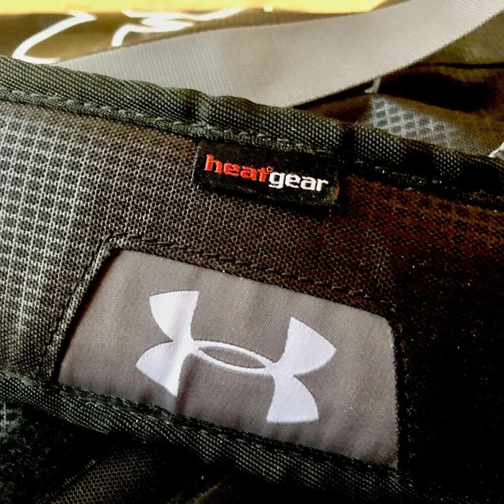 Under Armour Duffel Bag STORM HEAT GEAR Gray & Black with Handles + Strap logos